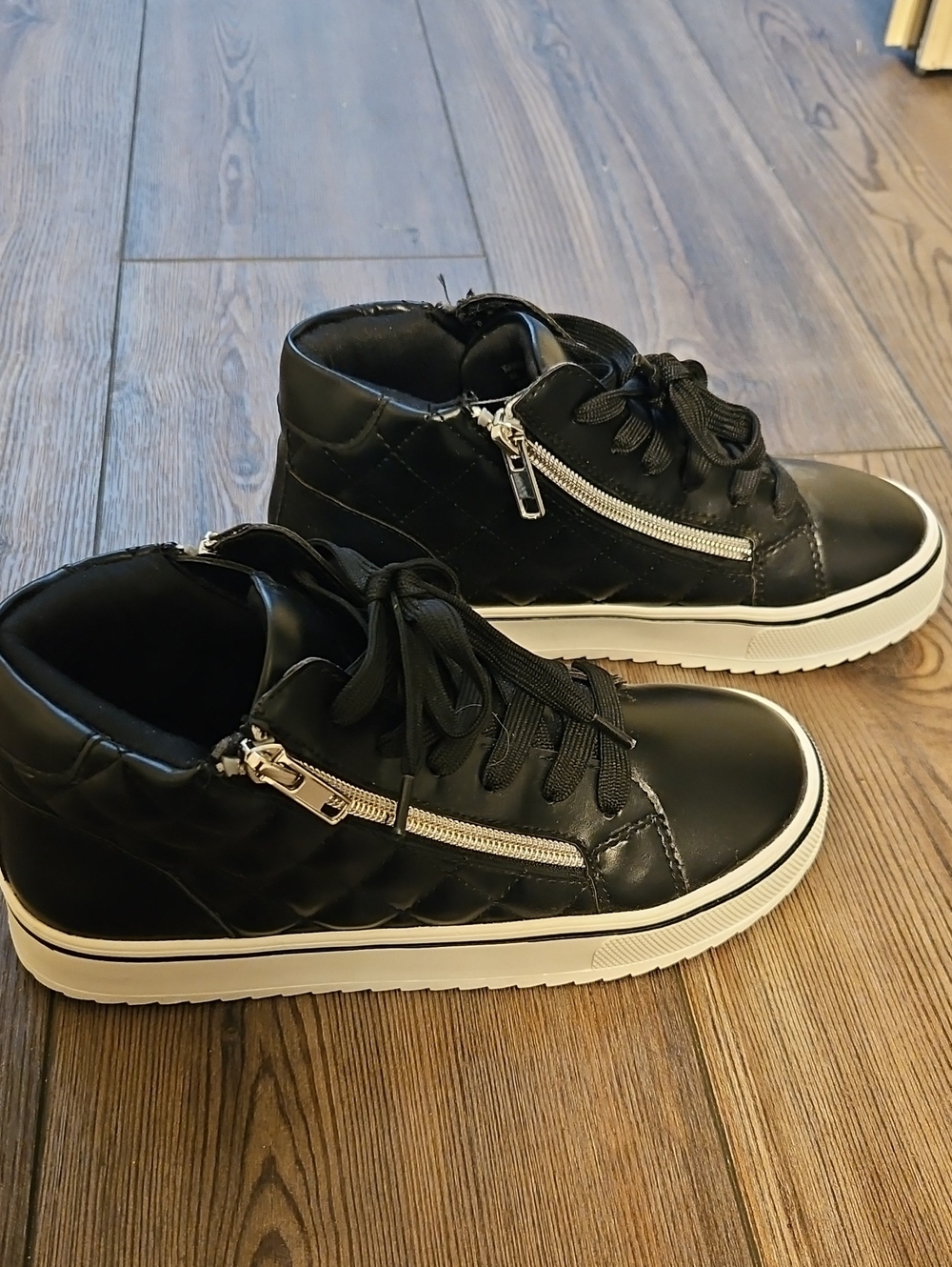 Steve Madden JGamer Black High-Top Fashion Sneakers with Side Zipper